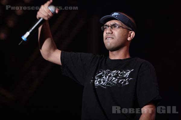ASIAN DUB FOUNDATION - 2005-09-09 - LA COURNEUVE - Parc Departemental - Grande Scene - 